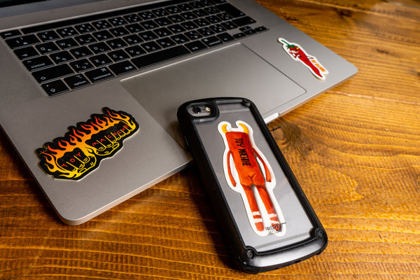 購入者全員が対象。オンラインストア限定ステッカー!